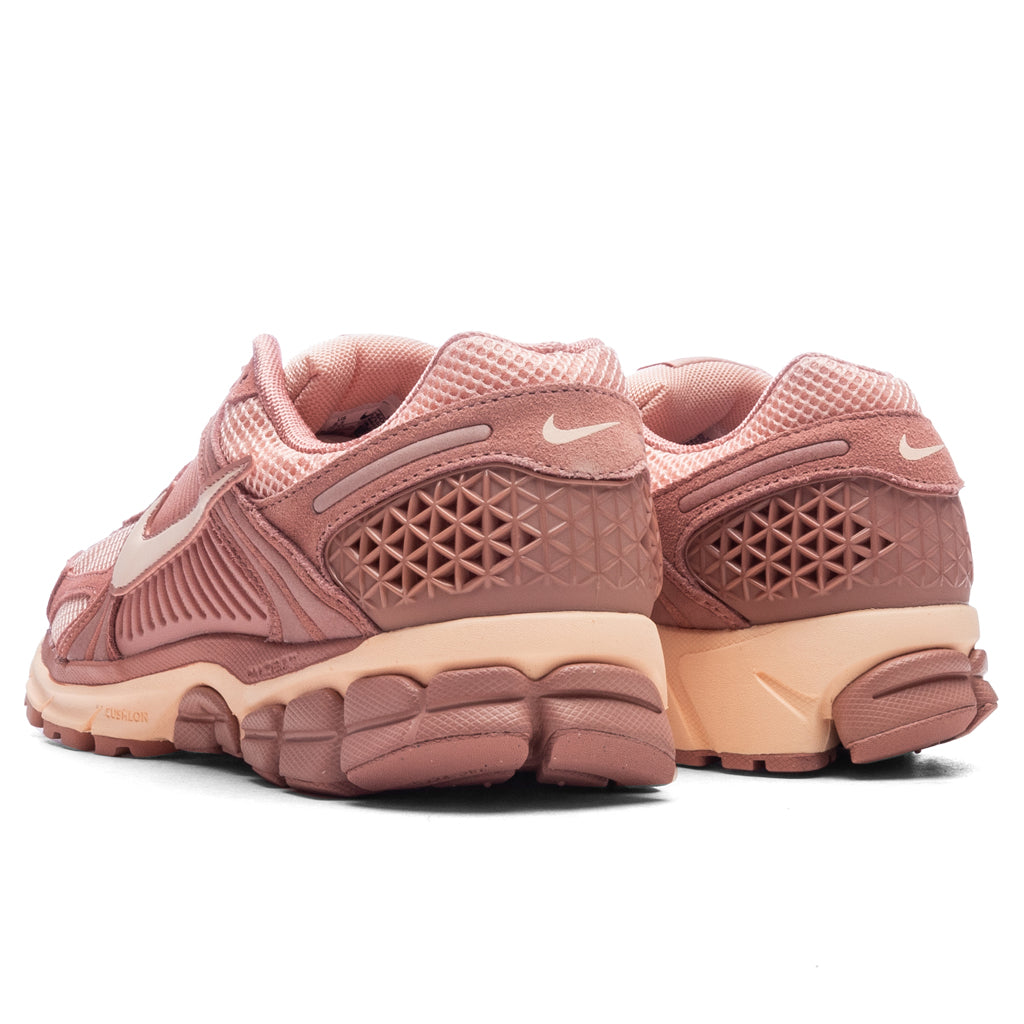 Zoom Vomero 5 - Red Stardust/ Crimson Tint/Metallic Platinum