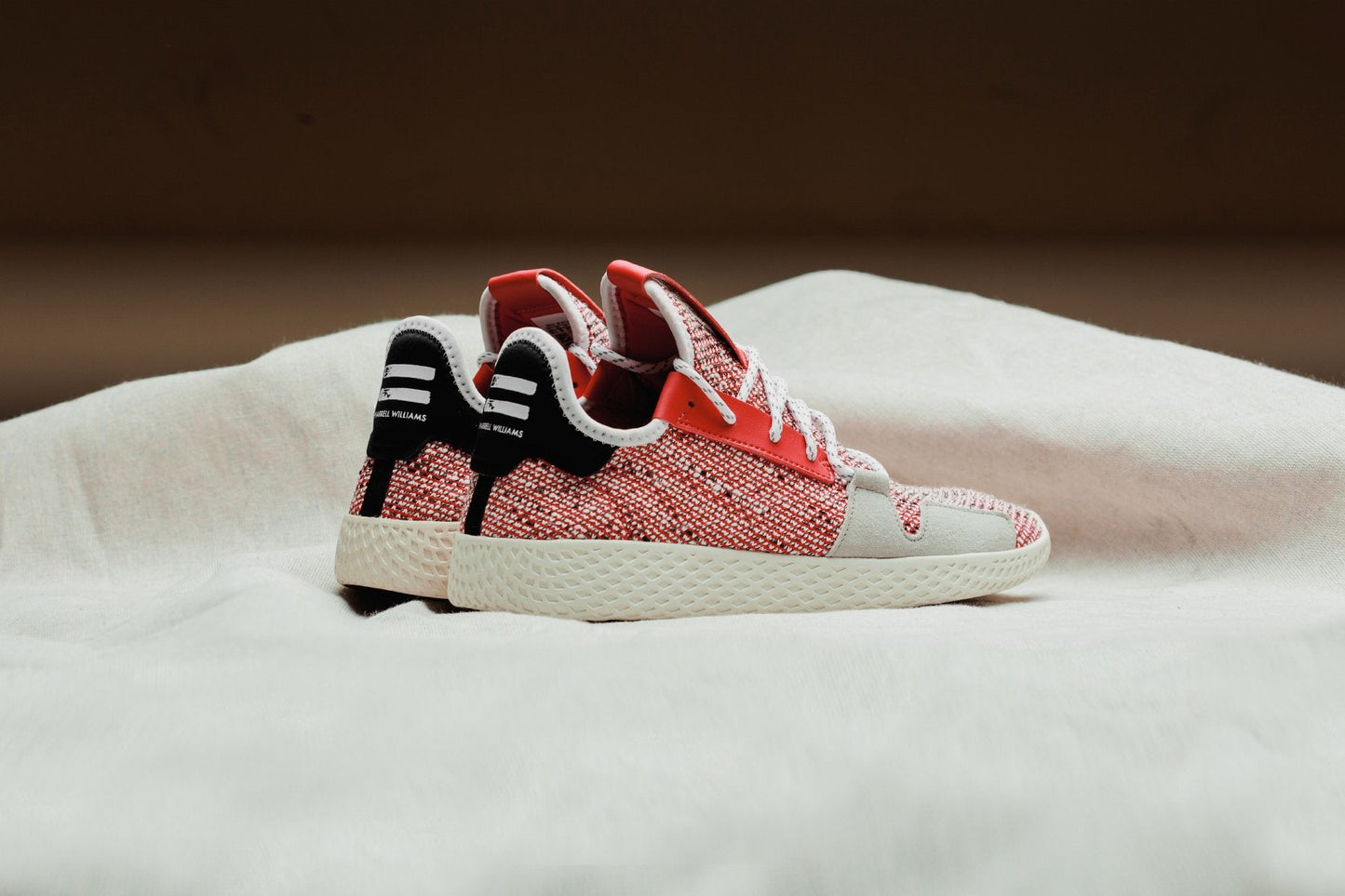 adidas Originals x Pharrell Williams 'Tennis HU v2' - Scarlet/White