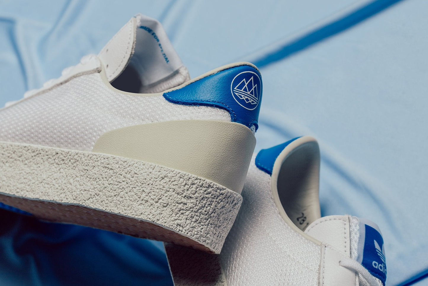 adidas Originals x Spezial Aderley - White/Bright Blue
