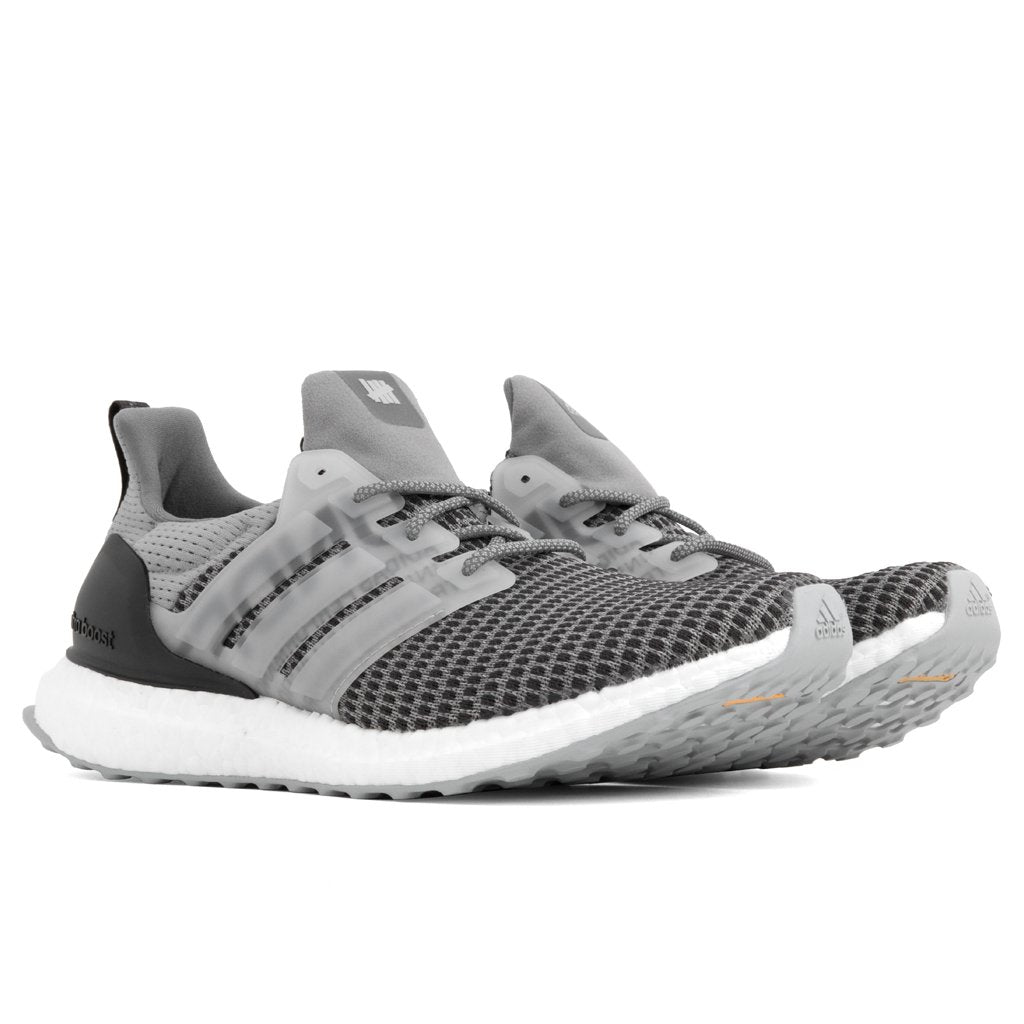 adidas Originals x UNDEFEATED Ultraboost - Clear Onix