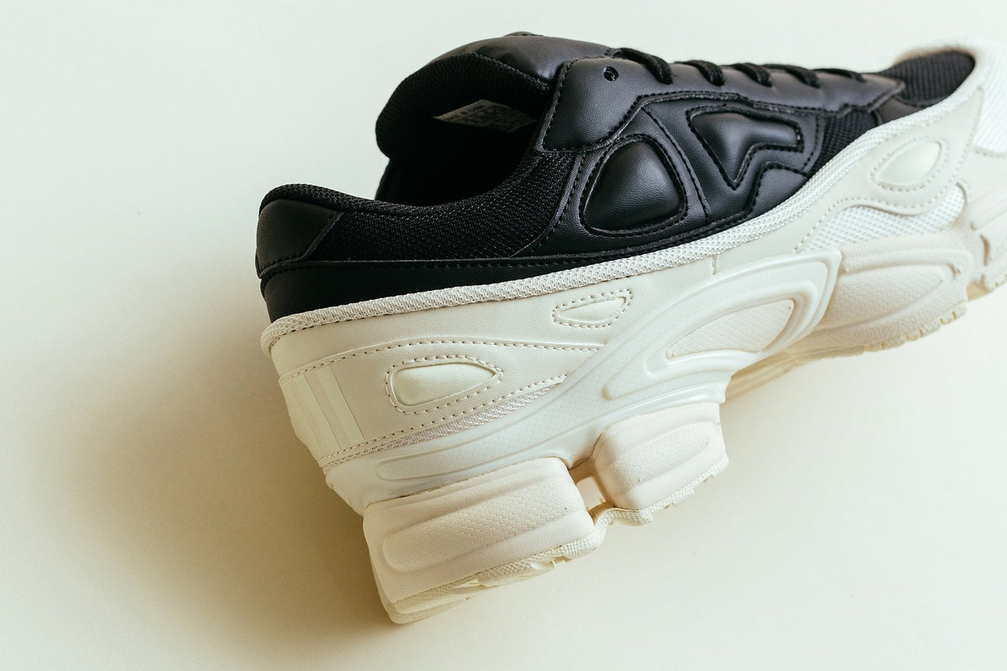 adidas Originals x Raf Simons Ozweego - Core White/Core Black