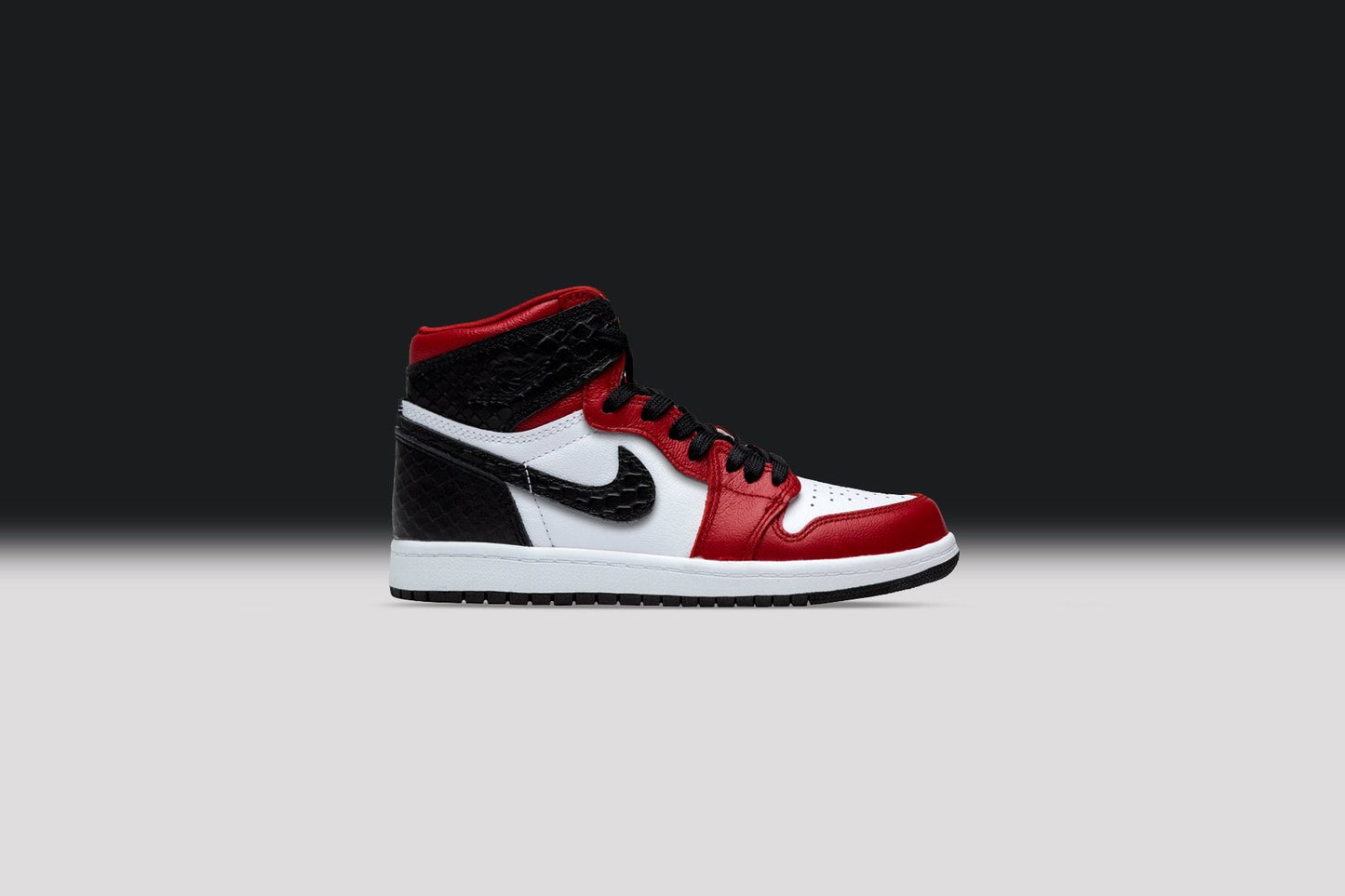Air Jordan 1 High OG (PS) "Satin Red" - Gym Red/Black