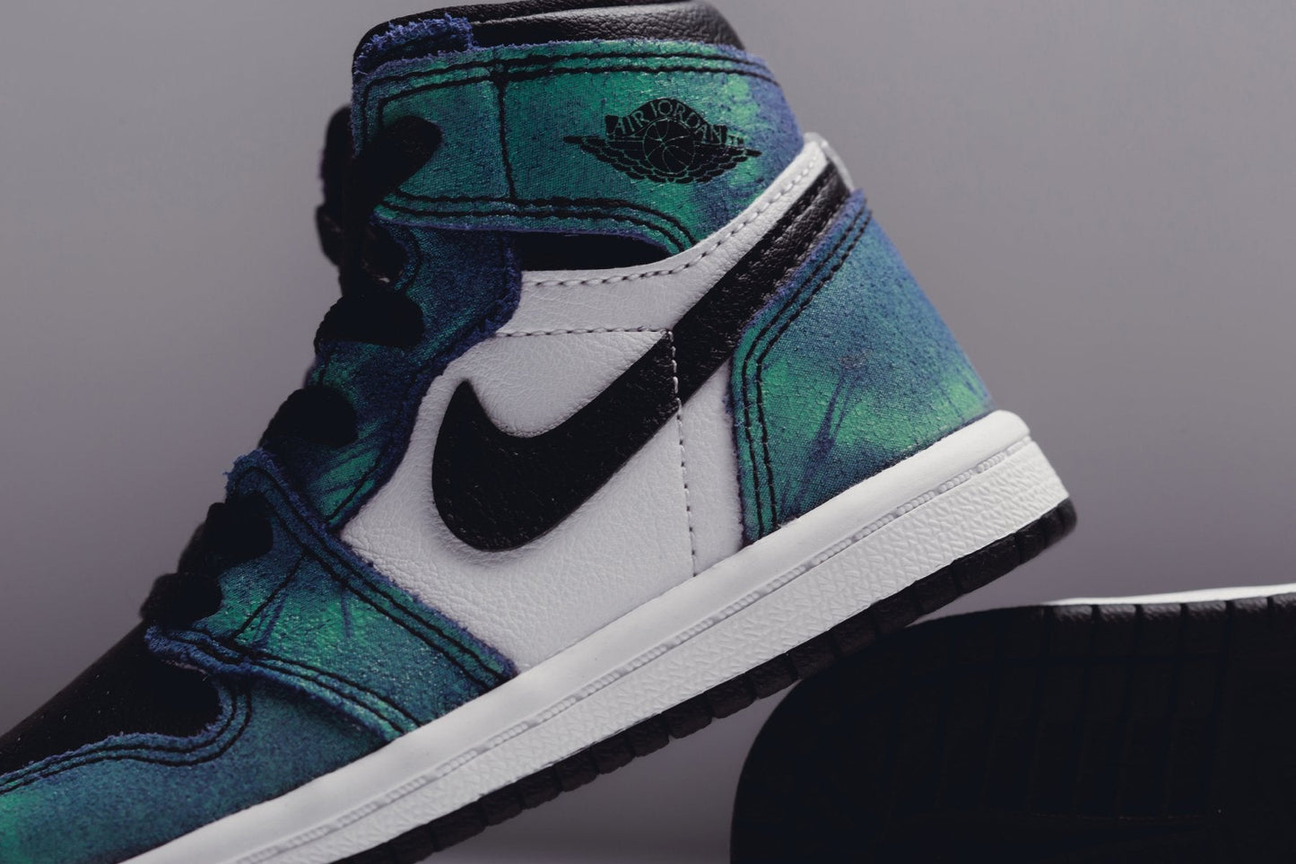Air Jordan 1 High OG (TD) "Tie-Dye" - White/Black/Aurora Green