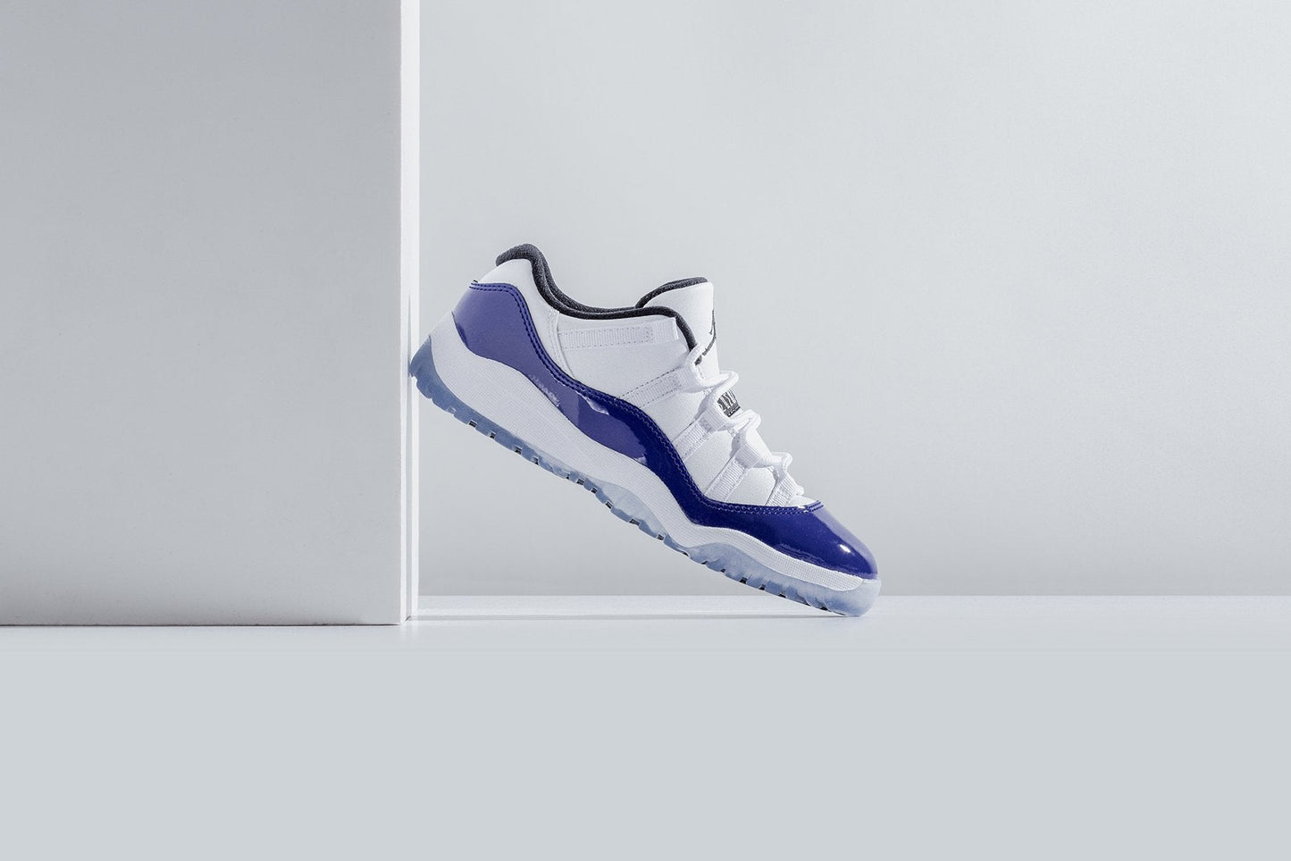 Air Jordan 11 Retro Low (PS) - White/Black/Concord