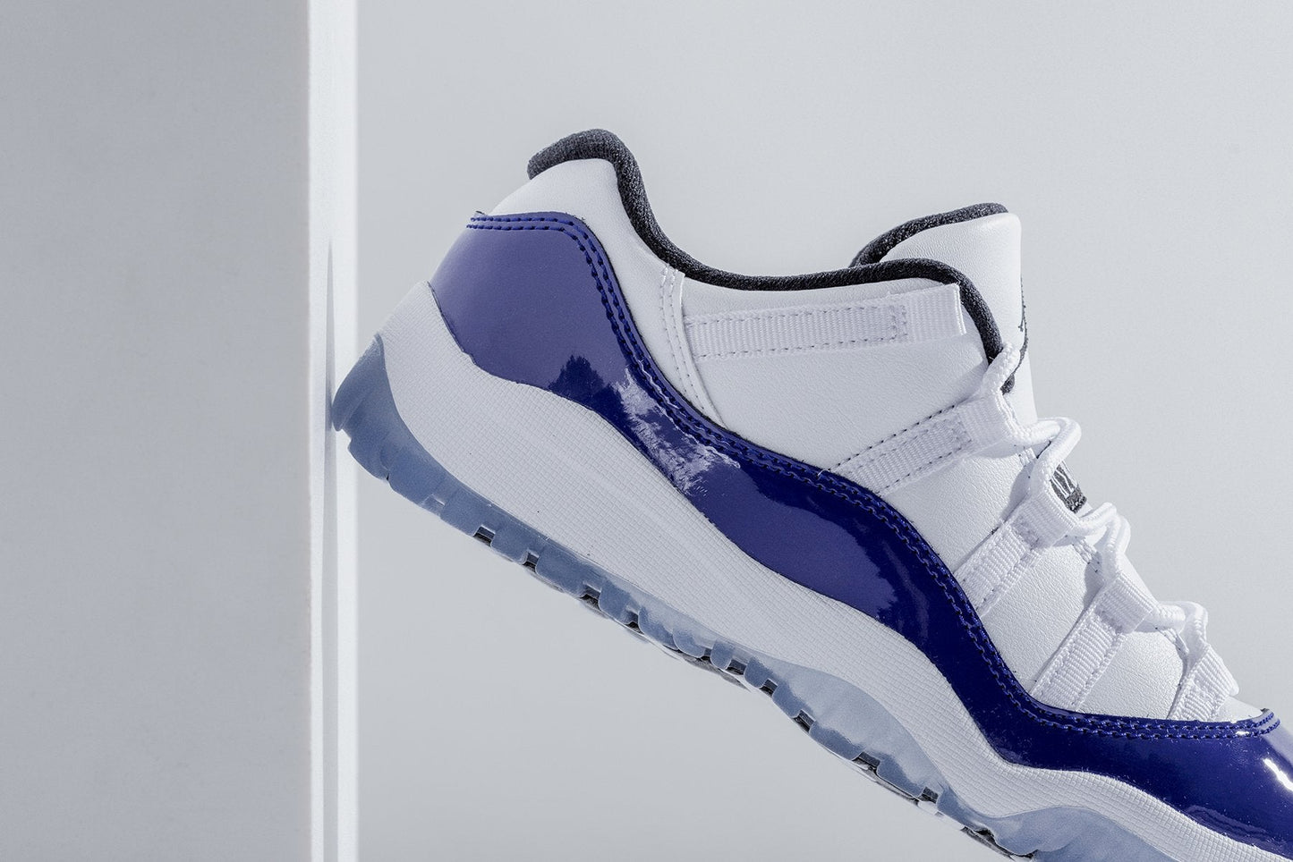 Air Jordan 11 Retro Low (PS) - White/Black/Concord