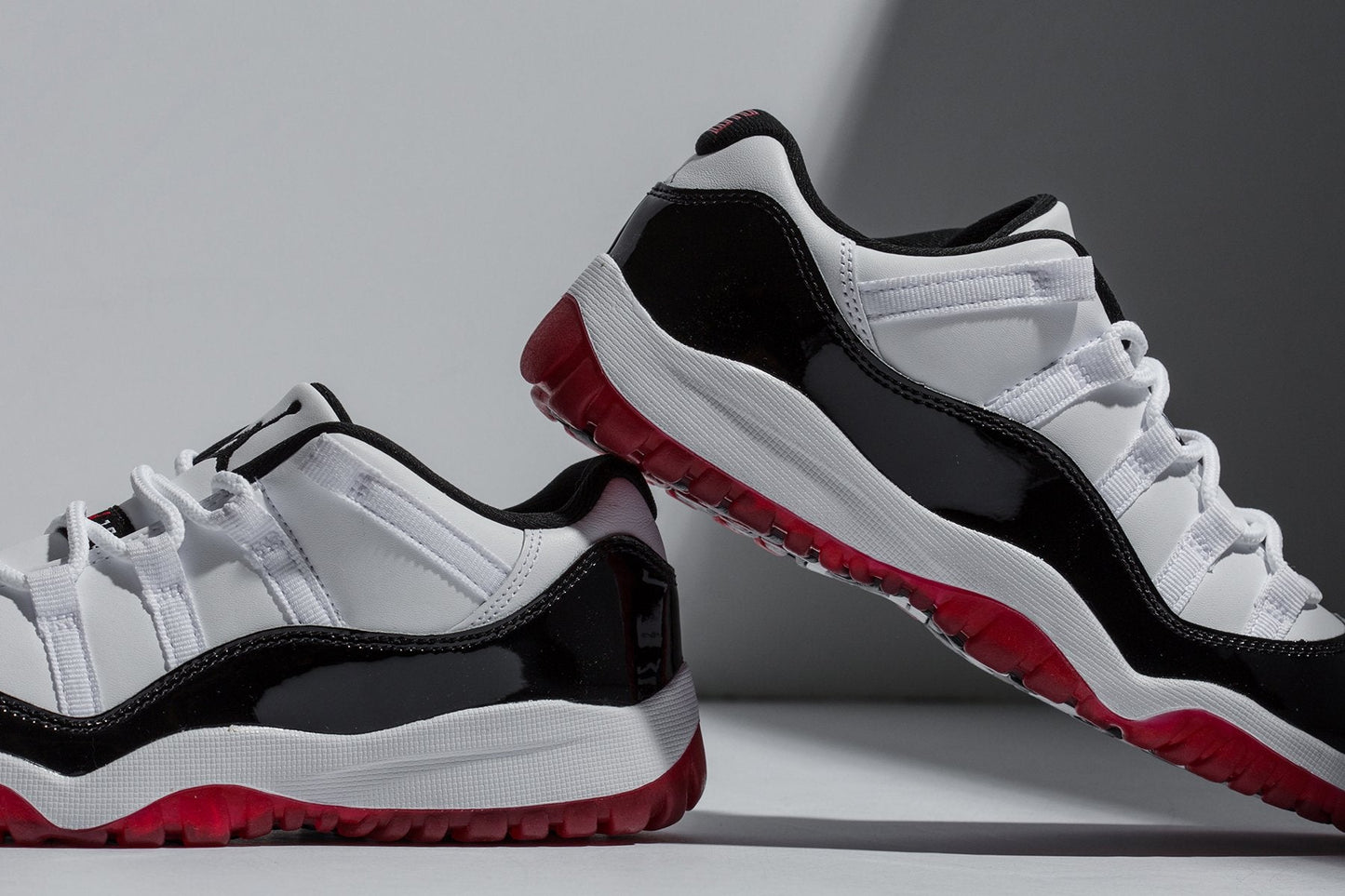 Air Jordan 11 Retro Low (PS) - White/University Red/Black/True Red