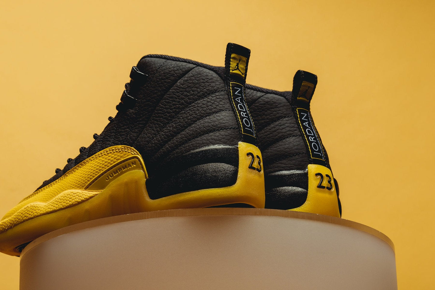 Air Jordan 12 Retro (GS) - Black/University Gold