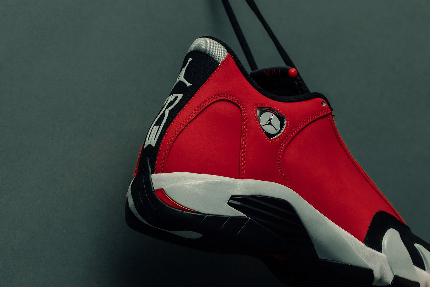 Air Jordan 14 Retro "Toro" - Black/Gym Red/White