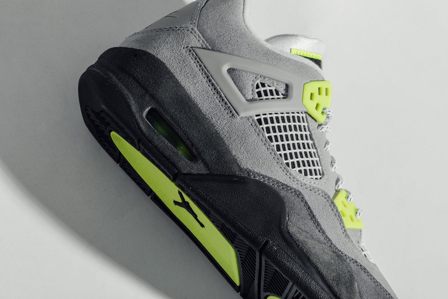 Air Jordan 4 Retro "Neon" (GS) - Cool Grey/Volt/Wolf Grey/Anthracite