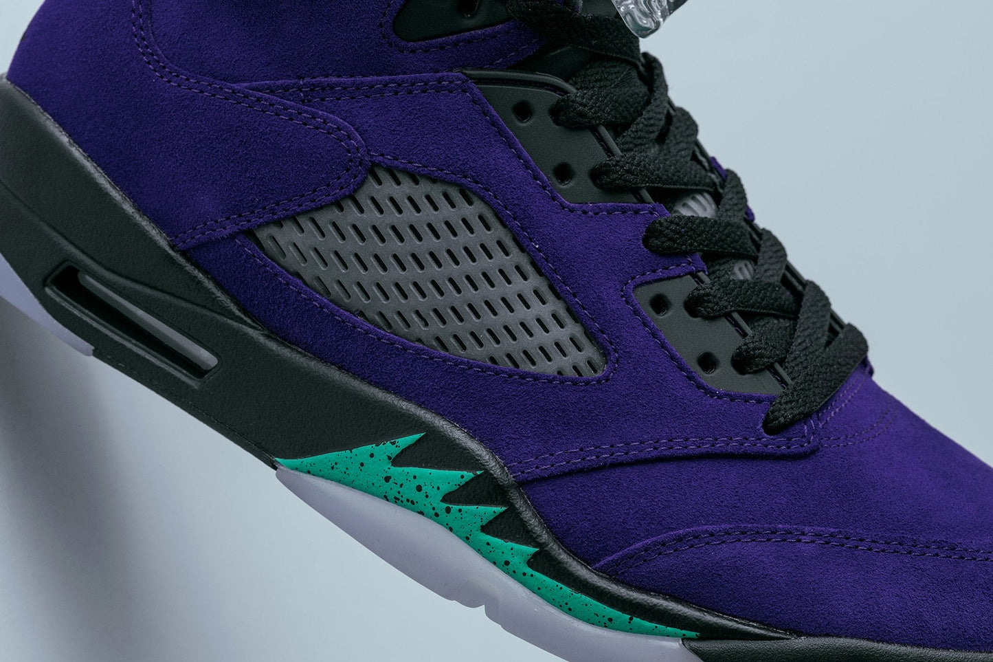 Air Jordan 5 Retro "Alternate Grape" - Grape Ice/New Emerald