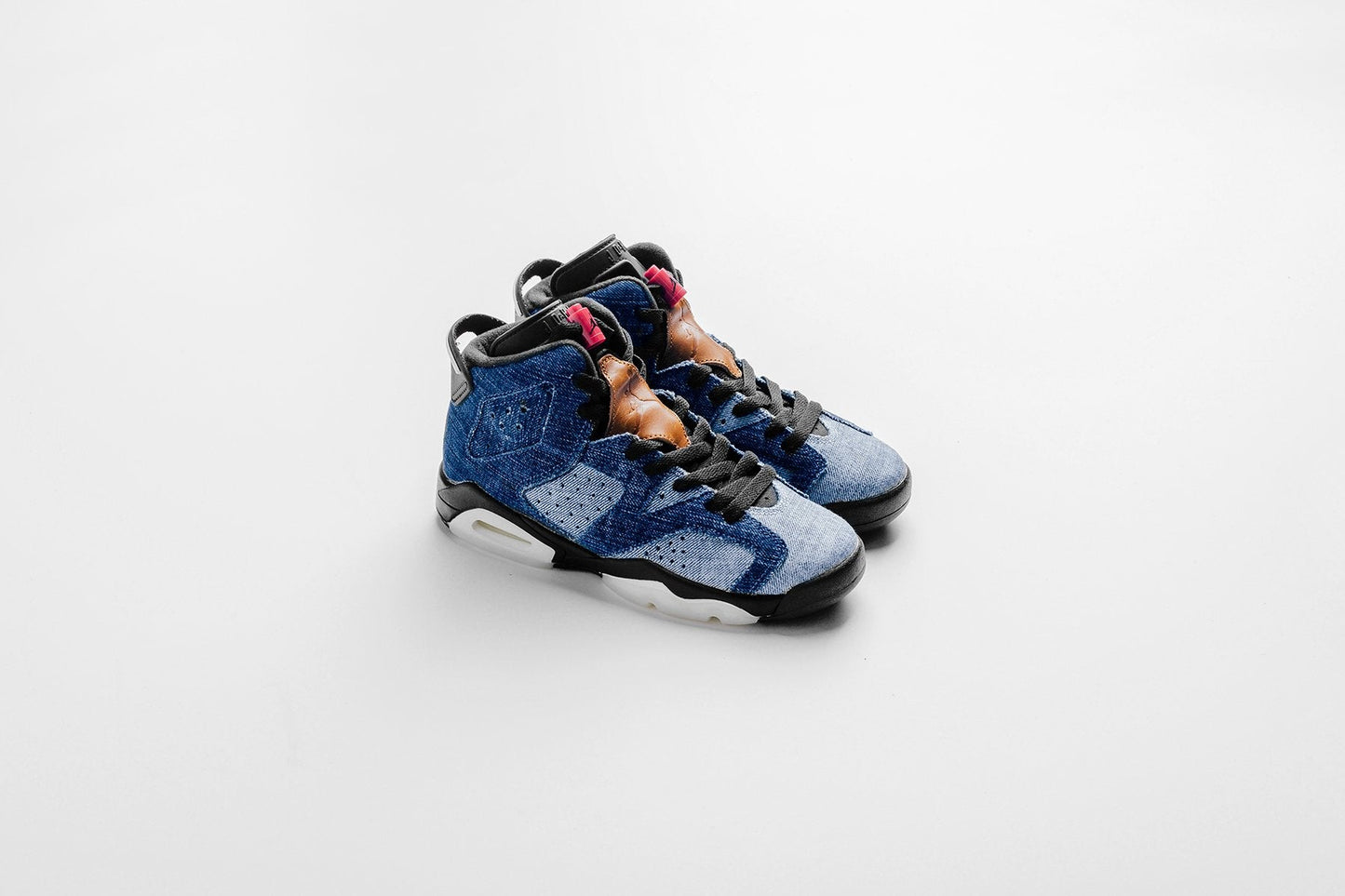 Air Jordan 6 Retro (GS) - Washed Denim/Black/Sail