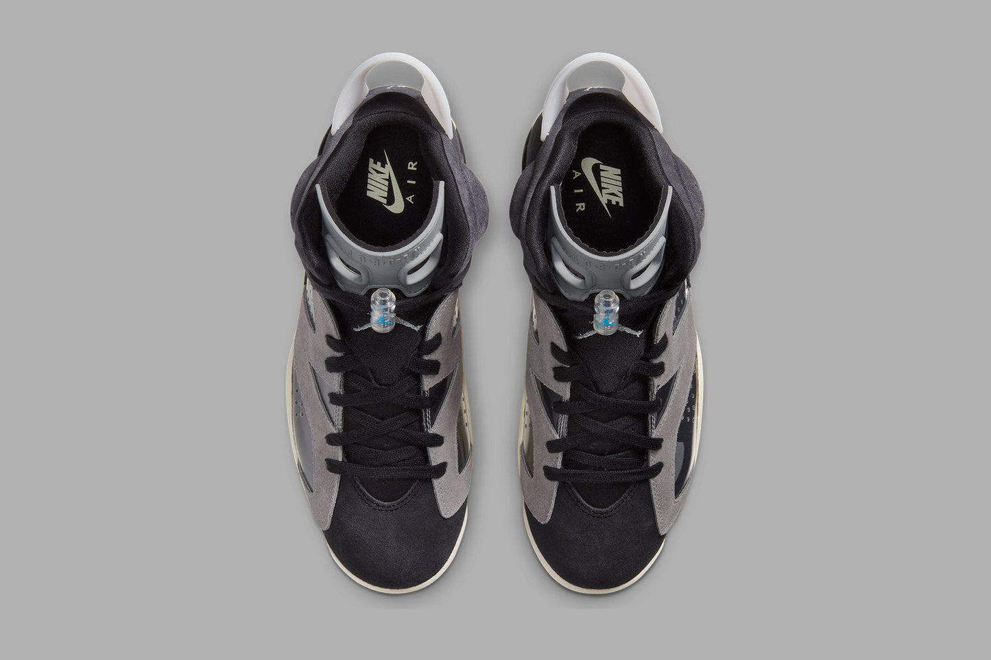 Women's Air Jordan 6 Retro "Light Smoke" - Black/Chrome