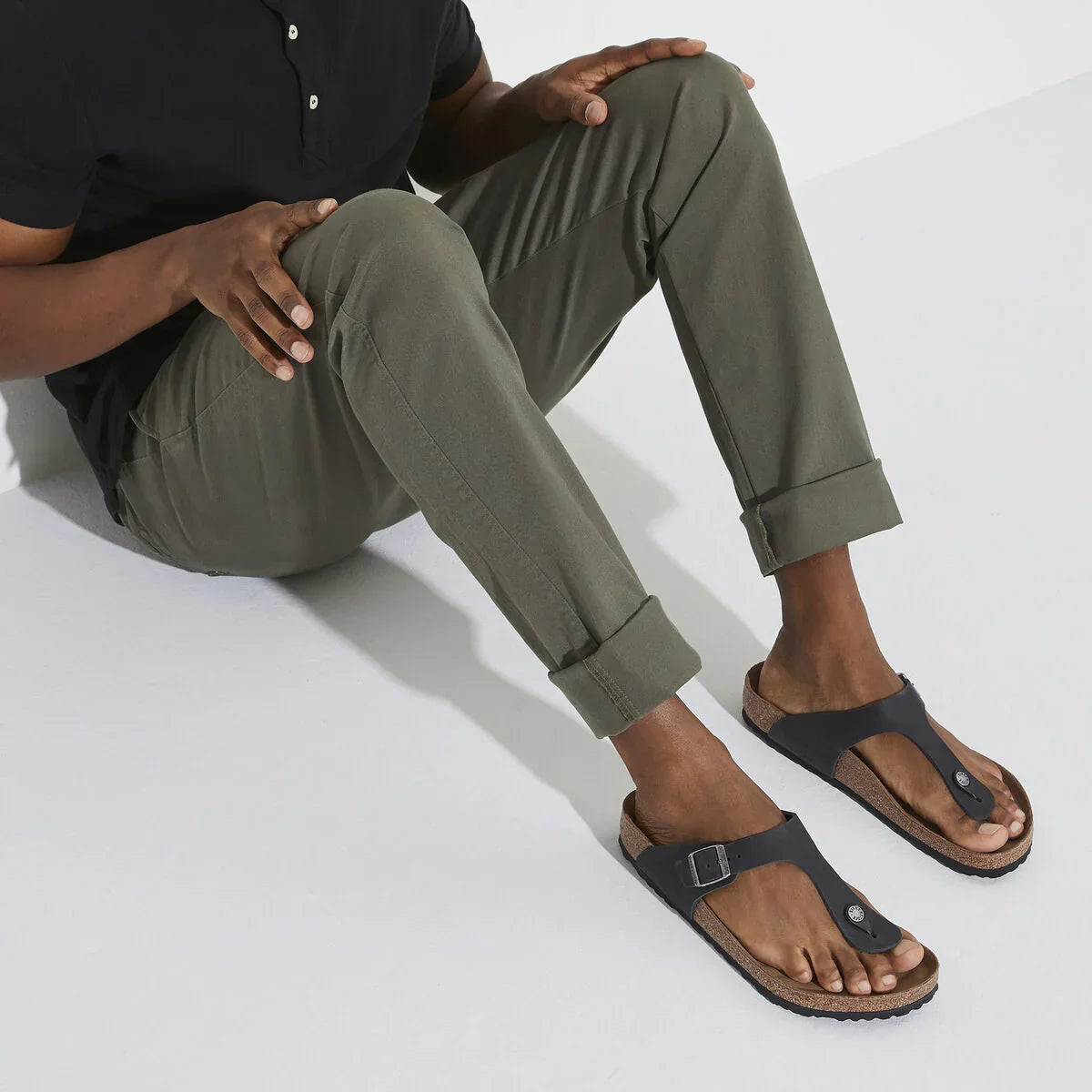 BIRKENSTOCK - GIZEH 845251 - BLACK OILED LEATHER
