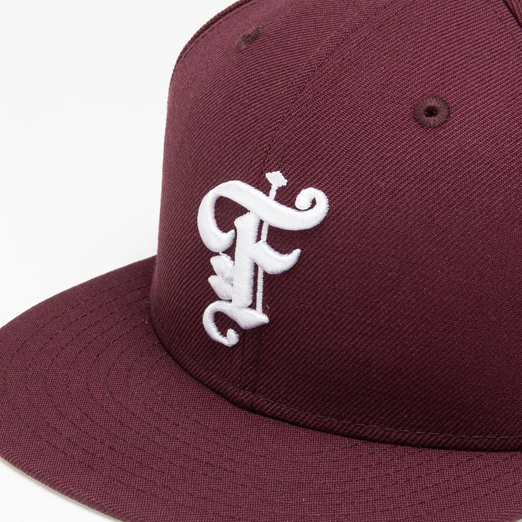 Feature x New Era OE Fitted Cap - Maroon
