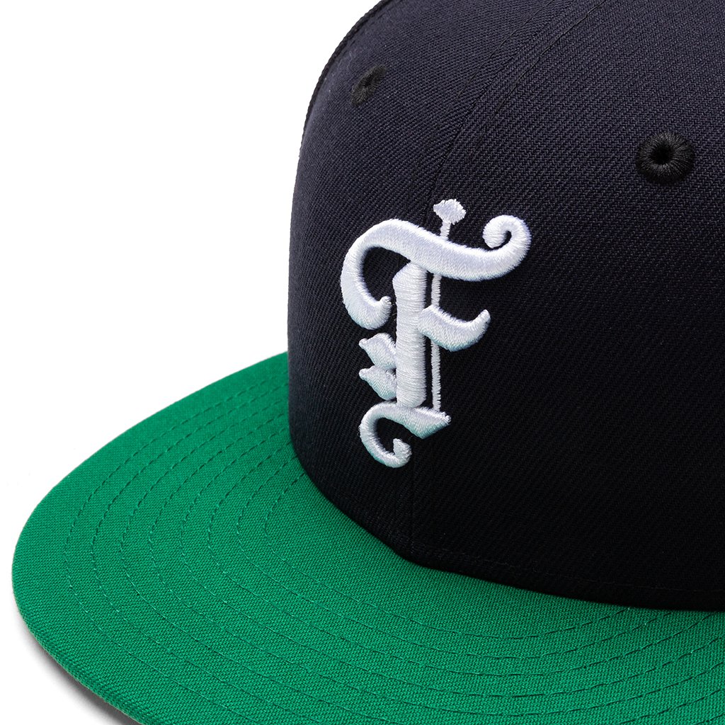 Feature x New Era Old English Fitted Cap - Navy/Green