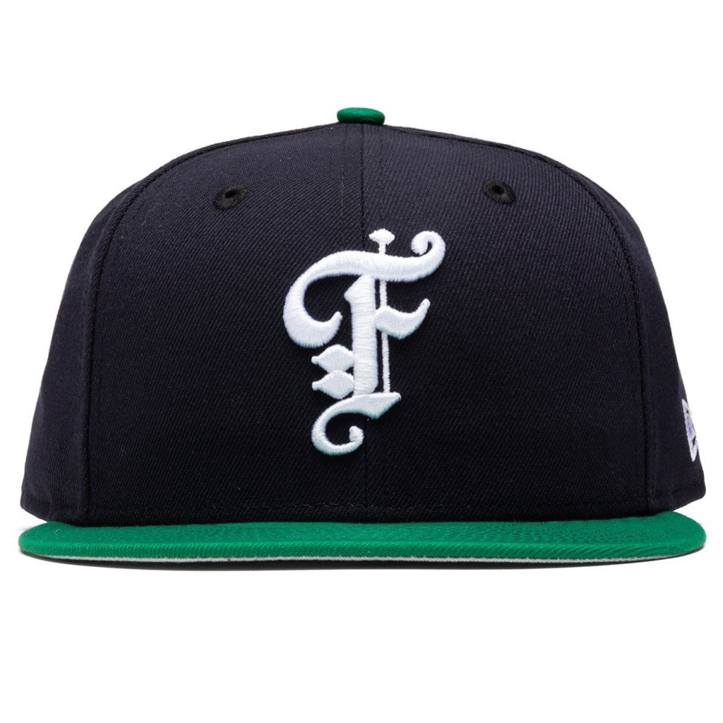 Feature x New Era Old English Fitted Cap - Navy/Green
