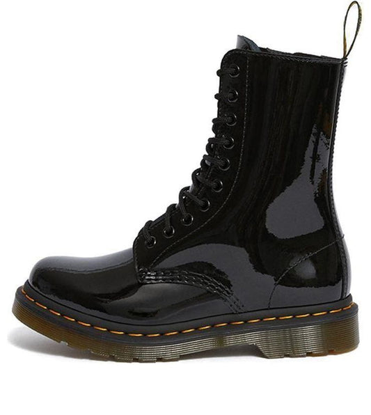 (WMNS) Dr. Martens 1490 Patent Lamper Boots Black 25277001
