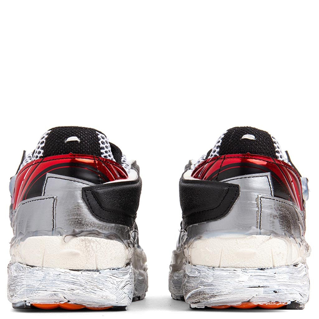 Fusion Sneaker Low Top in Black/White/Red