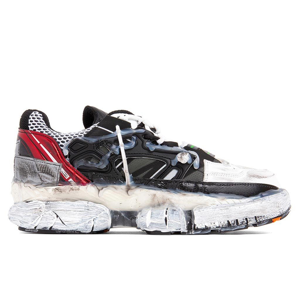 Fusion Sneaker Low Top in Black/White/Red