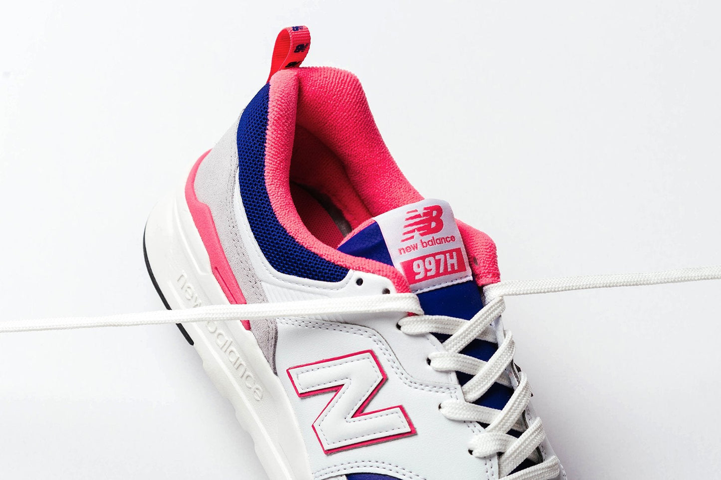 997H - White/Pink