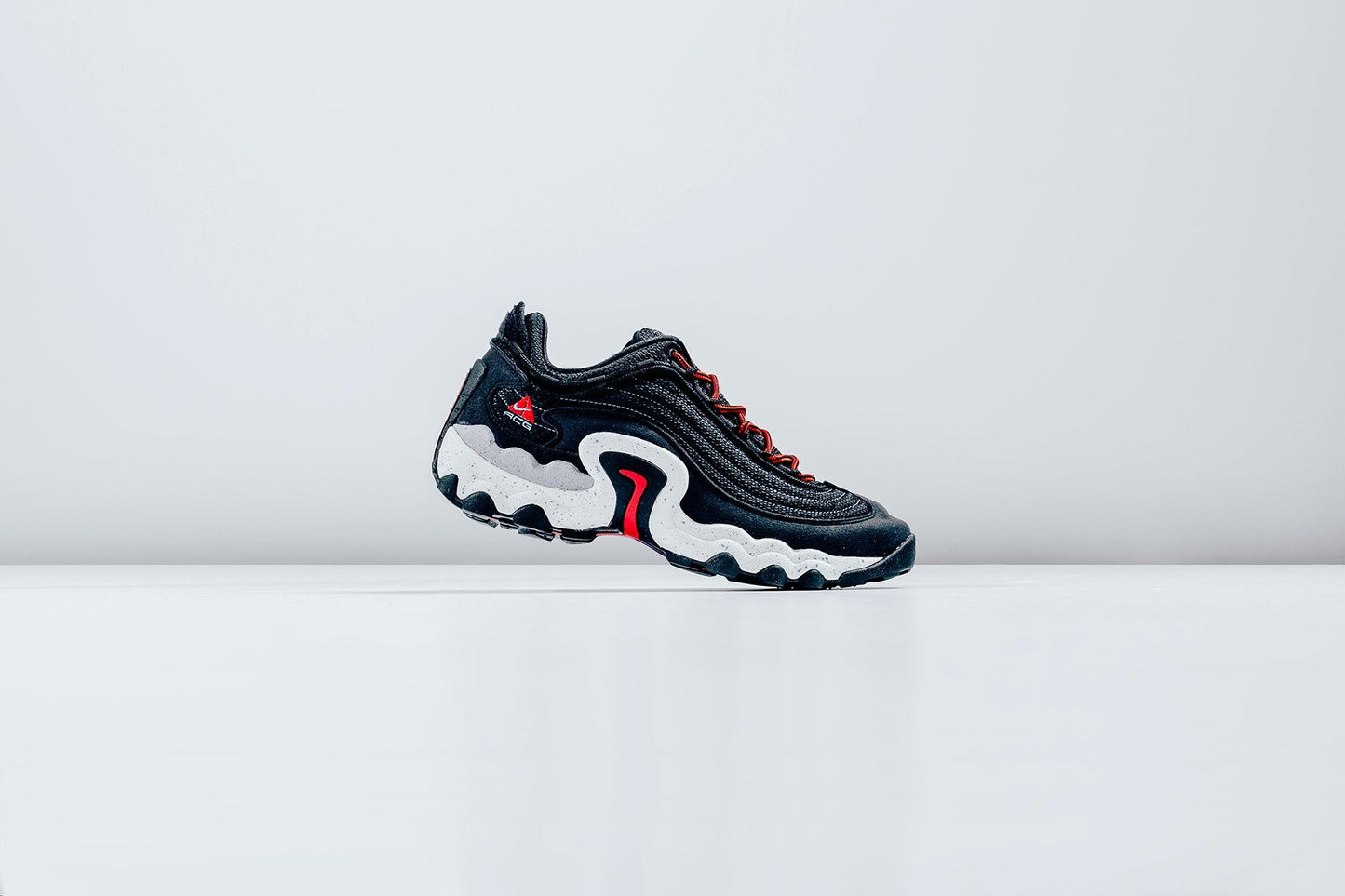 ACG Air Skarn - Black/Habanero Red