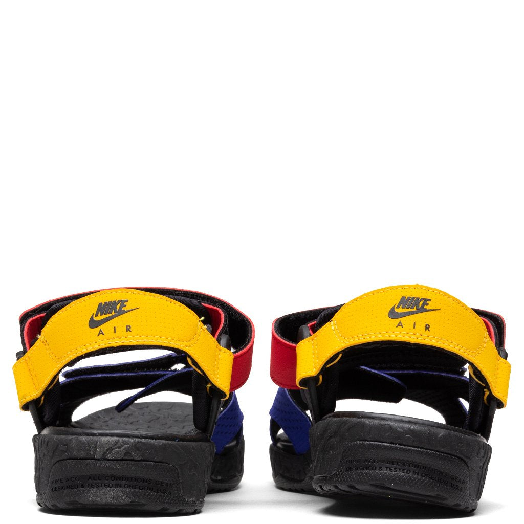 ACG Deschutz Sandal - Fusion Violet/Black/University Red