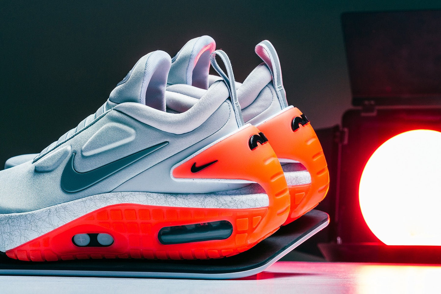 Adapt Auto Max "Infrared" - Pure Platinum/Particle Grey