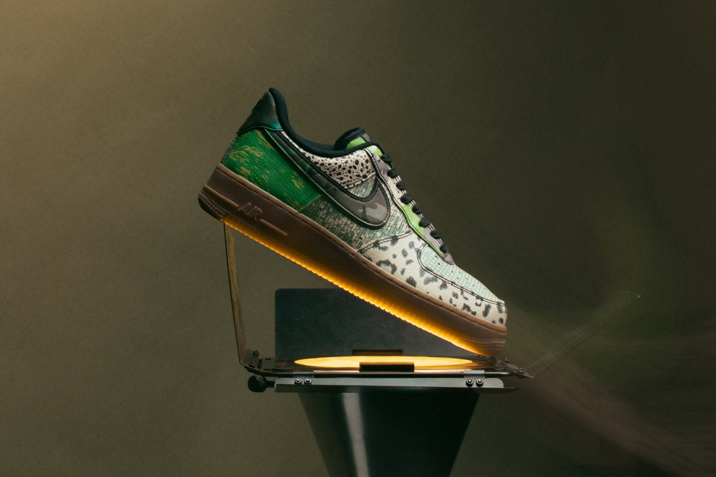 Air Force 1 '07 "City of Dreams" - Black/Green Spark