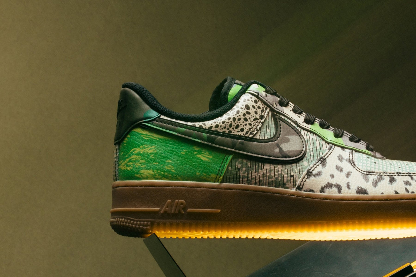 Air Force 1 '07 "City of Dreams" - Black/Green Spark