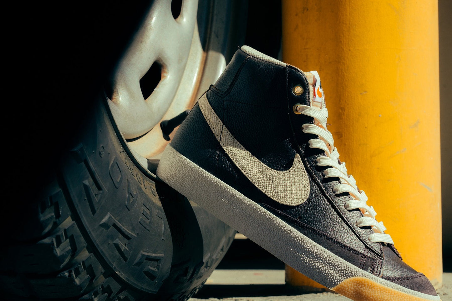 Blazer Mid '77 VNTG Snakeskin Swoosh - Velvet Brown