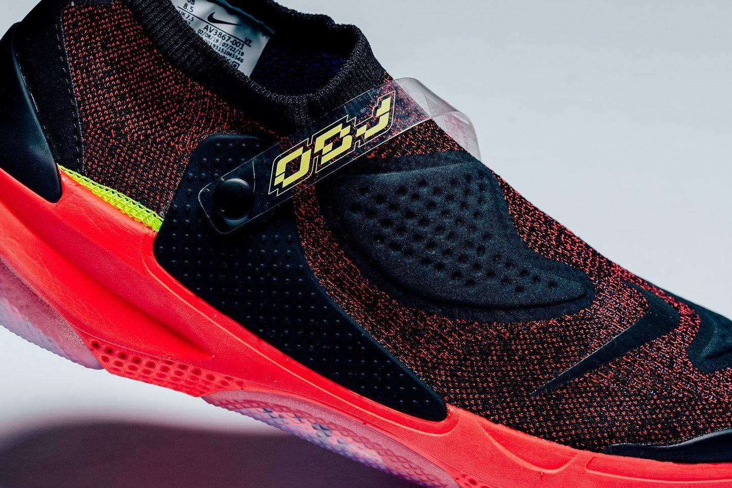 CC3 OBJ FK - Black/Bright Crimson/Volt