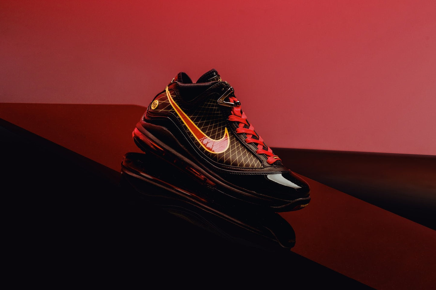 LeBron 7 QS "Fairfax" - Black/Varsity Red
