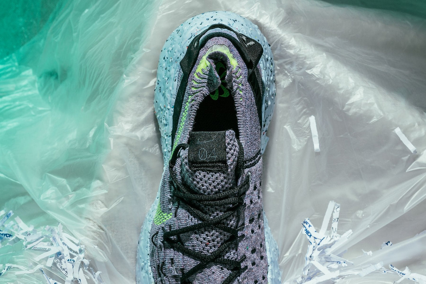 Space Hippie 04 - Grey/Volt