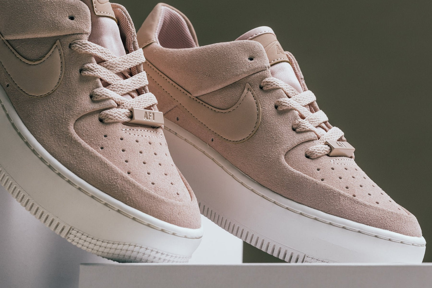 Women's Air Force 1 Sage Low - Particle Beige/Phantom