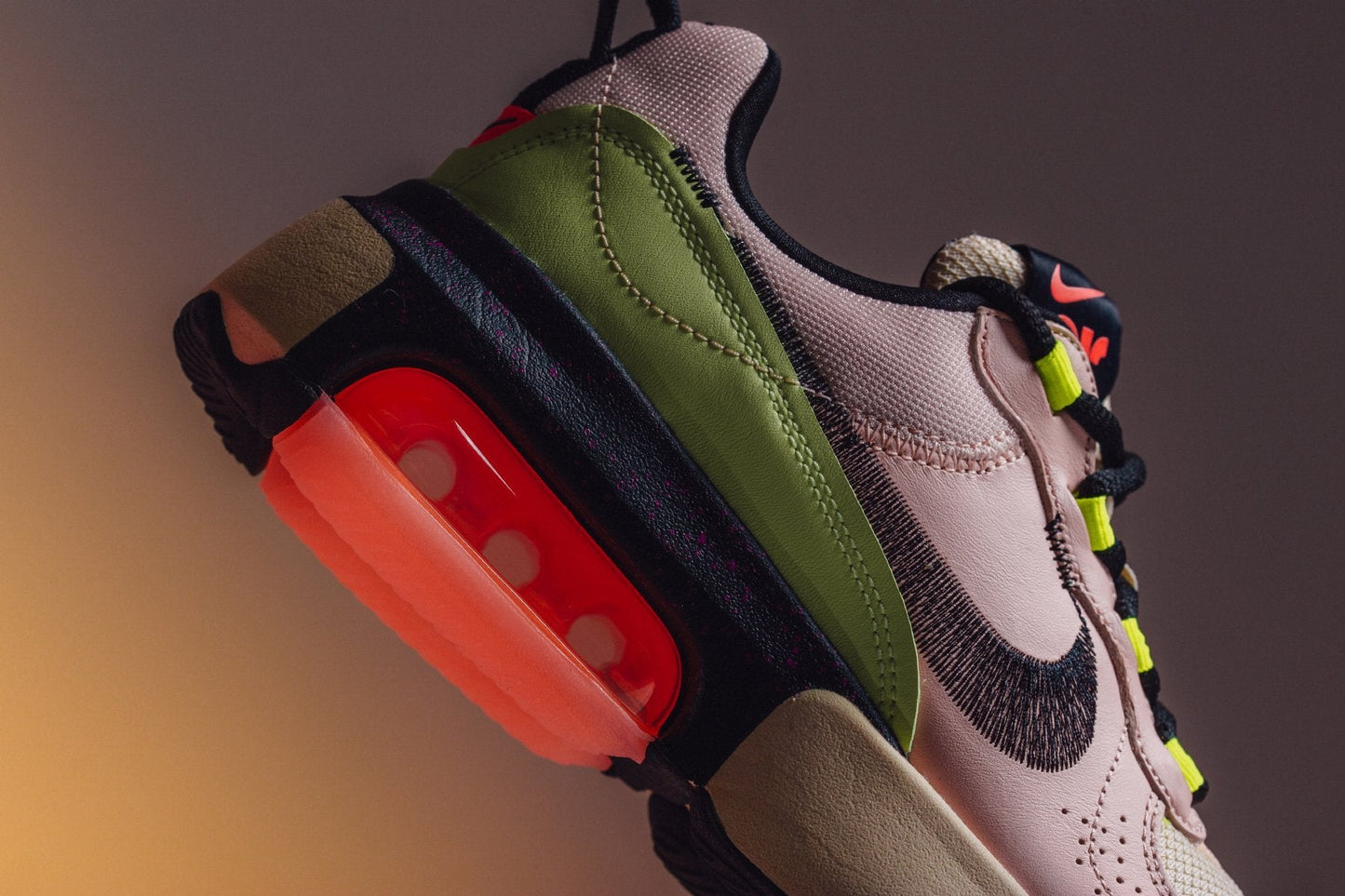 Women's Air Max Verona QS - Guava Ice/Black