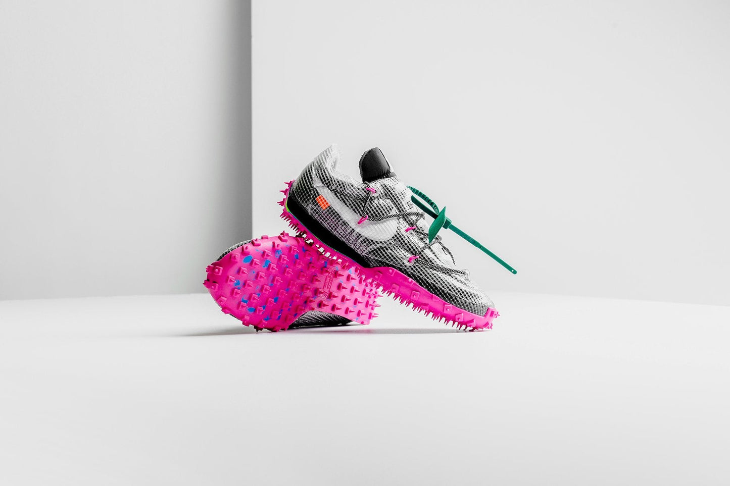 Nike x Off-White Women's Waffle Racer - Black/White/Fuchsia