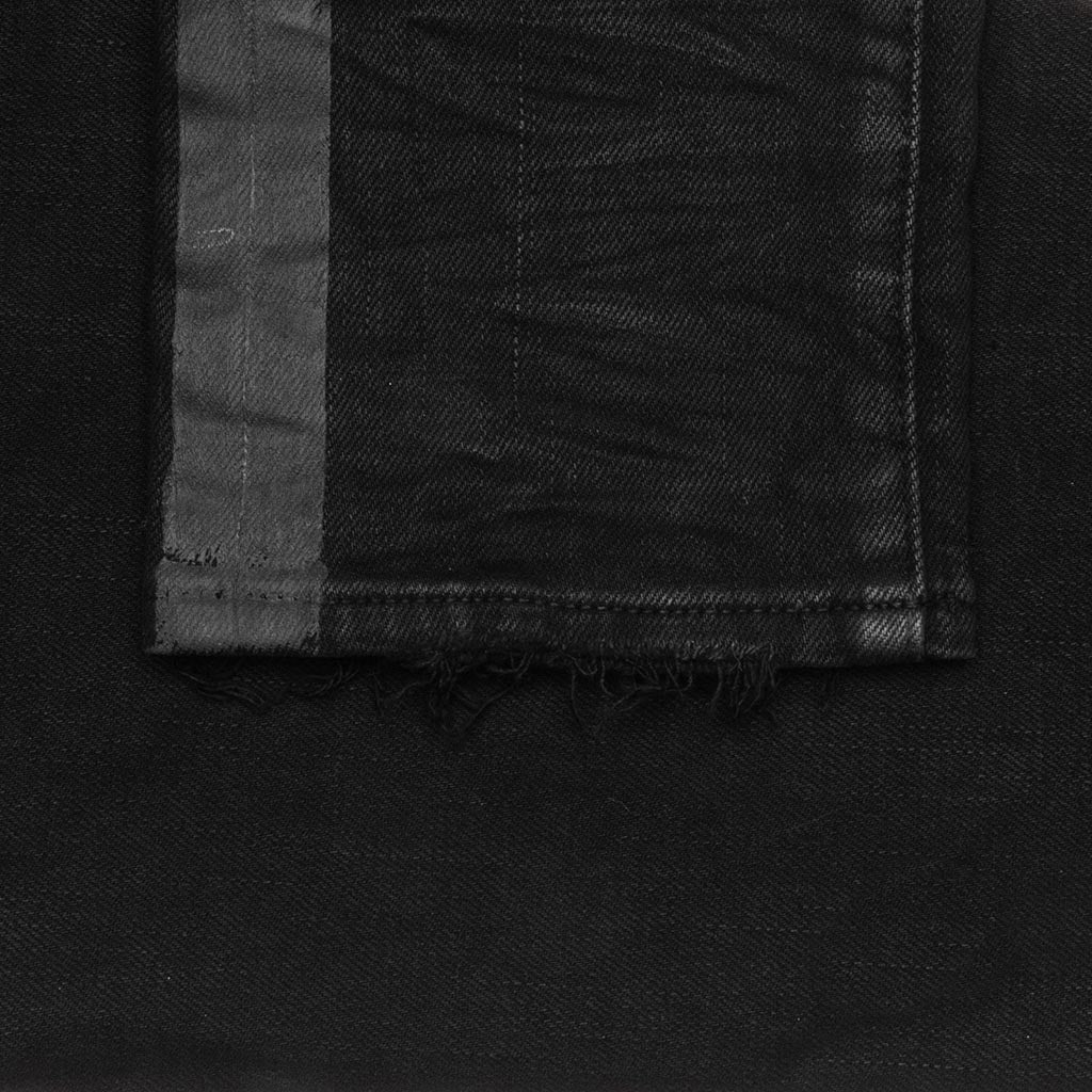 P001 - Black Stripe Paint