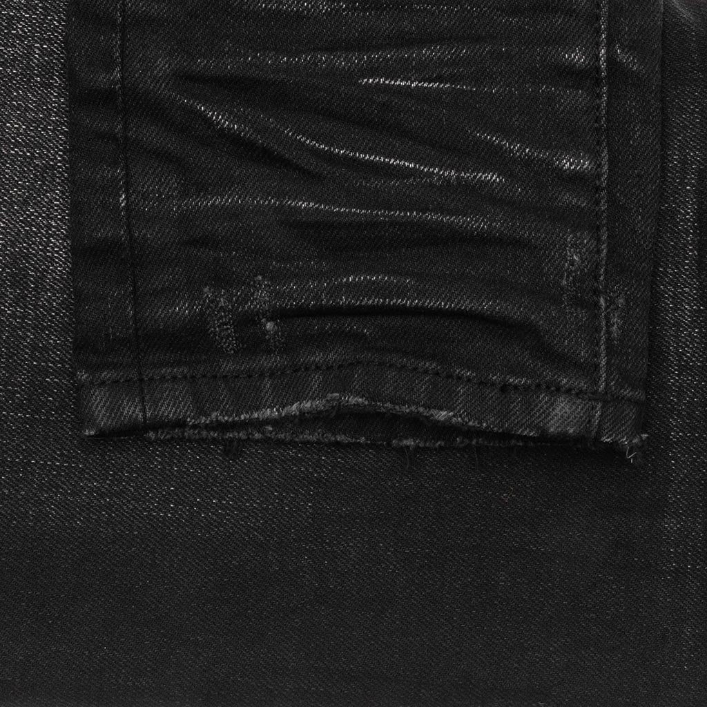 P001 - Black Three Year Destroy