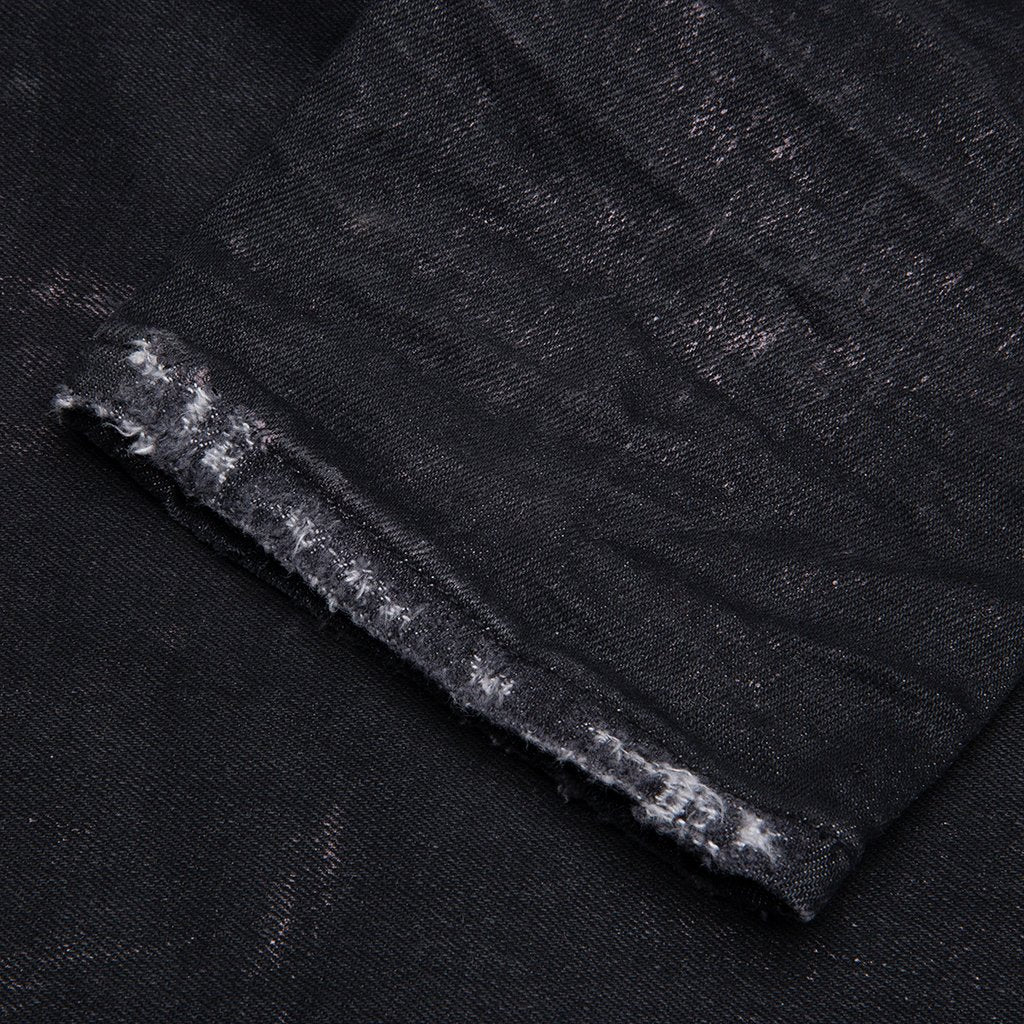 P002 - Black Red Metallic