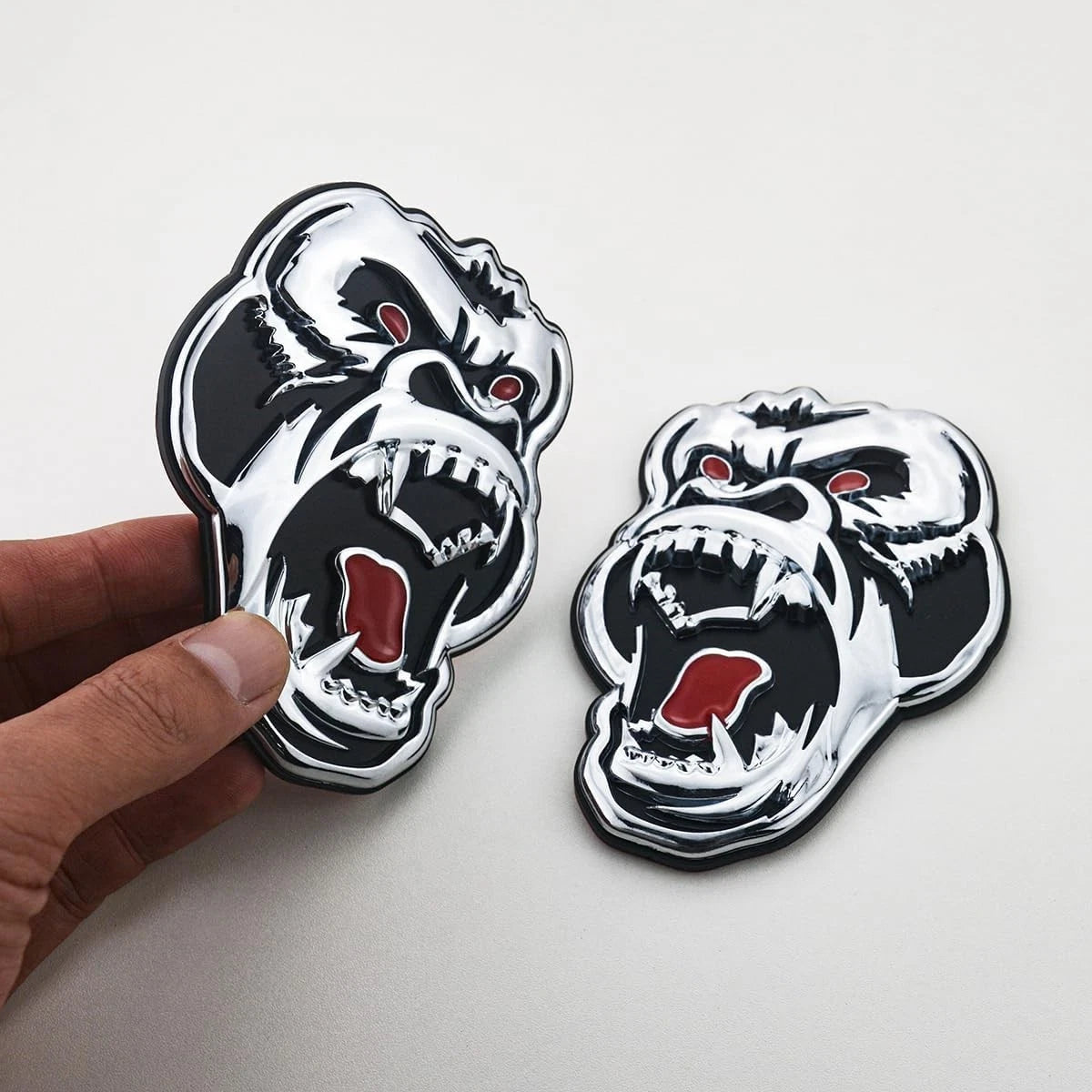 2 Pcs Metal ngry Gorilla Ape Angry Side Rear Emblems 3D Badge Car (Silver Black)