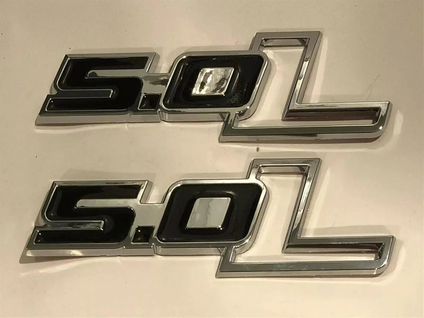 2pcs Universal 5.0L 5.0 Liter Sticker Decal Emblem Badge Engine Nameplate