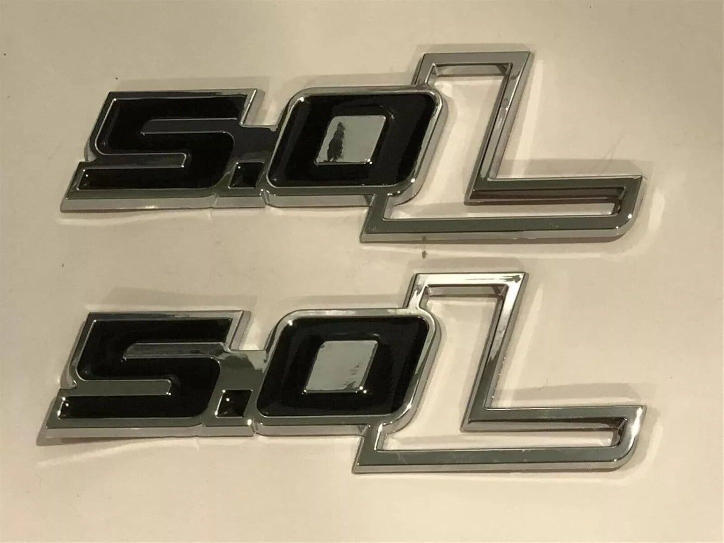 2pcs Universal 5.0L 5.0 Liter Sticker Decal Emblem Badge Engine Nameplate