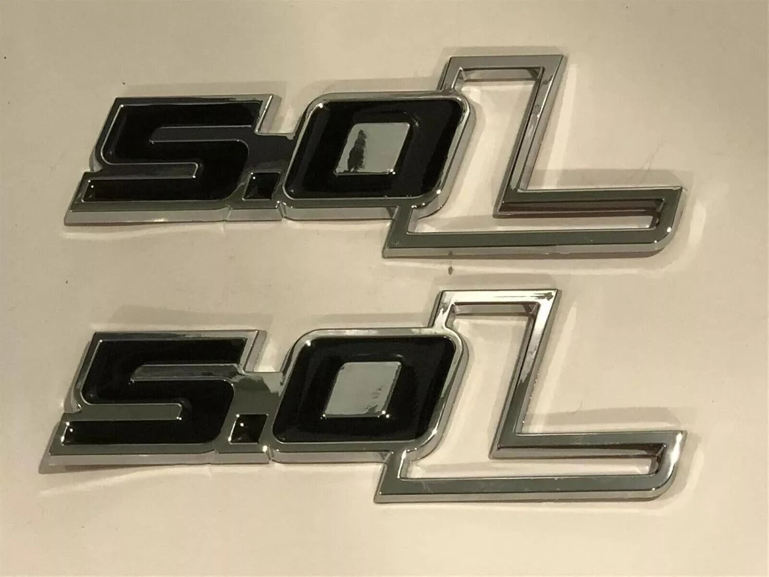 2pcs Universal 5.0L 5.0 Liter Sticker Decal Emblem Badge Engine Nameplate