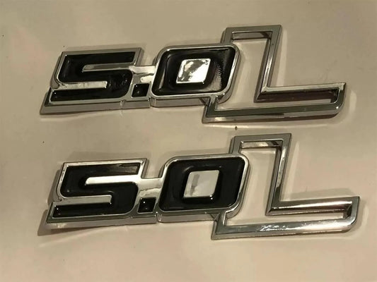 2pcs Universal 5.0L 5.0 Liter Sticker Decal Emblem Badge Engine Nameplate